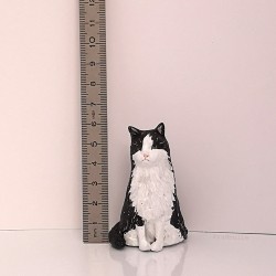 Sculpture chat en papier mâché hauteur 6 cm.