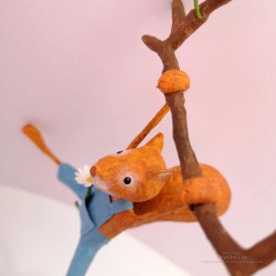 Mobile écureuil en papier mâché "Hector"