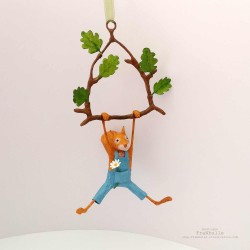 Mobile écureuil en papier mâché