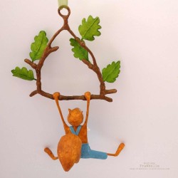 Mobile écureuil en papier mâché